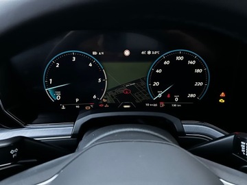 Volkswagen Touareg III SUV Facelifting 3.0 V6 TDI 231KM 2025 Volkswagen Touareg Touareg R-Line 3.0 V6 TDI 4MOTI, zdjęcie 12