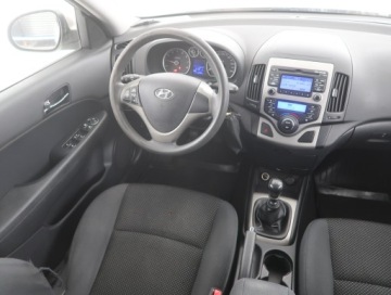 Hyundai i30 I CW 1.6 DOHC CVVT 126KM 2009 Hyundai i30 1.6 CVVT, Salon Polska, Klima, zdjęcie 6