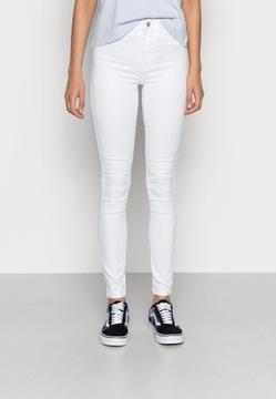 Jeansy białe wysoki stan Only S/34