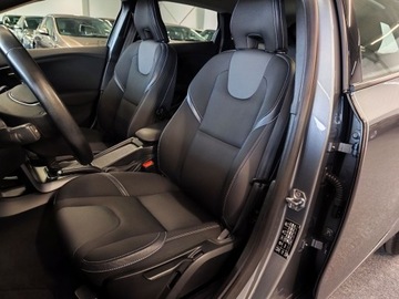 Volvo V40 II Hatchback Facelifting 2.0 D2 120KM 2019 Volvo V40 2.0, 120 KM, Automat, Nawi, Kamera,, zdjęcie 6