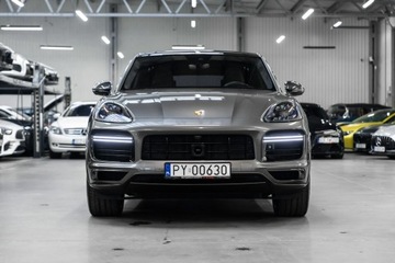 Porsche Cayenne III 2022 Porsche Cayenne Coupé Turbo S E-Hybrid 680 KM., zdjęcie 6