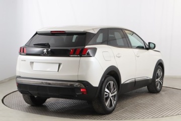Peugeot 3008 II Crossover Facelifting  1.2 PureTech 130KM 2023 Peugeot 3008 1.2 PureTech, Salon Polska, zdjęcie 4