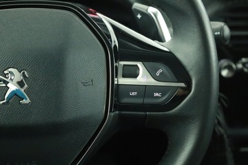 Peugeot 2008 II SUV 1.2 PureTech 130KM 2022 Peugeot 2008 1.2 PureTech, Salon Polska, zdjęcie 18