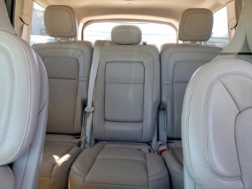 Lincoln Aviator 2021 Lincoln Aviator Reserve 2021 3.0 Benzyna 400KM, zdjęcie 11