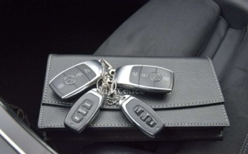 Mercedes Klasa C W205 2019 Mercedes-Benz Klasa C 2.0B AMG 265KM Navi Kamera Aktywne wydechy 123 TYS KM, zdjęcie 31