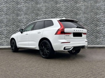 Volvo XC60 II 2026 VOLVO XC60 B5 AWD Ultra Black Edition Suv 2.0 (264KM) 2026, zdjęcie 1