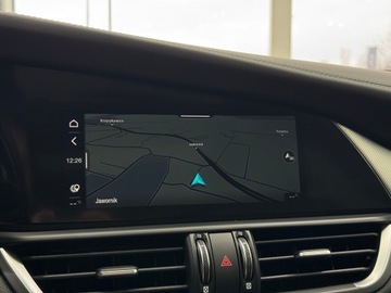 Alfa Romeo Giulia II Sedan Facelifting 2023 2.0 GME Turbo 280KM 2024 Alfa Romeo Giulia Q4 Veloce / Harman/kardon / Szyb, zdjęcie 25