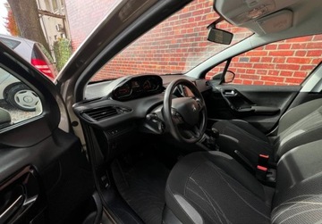 Peugeot 208 I Hatchback 3d 1.2 VTI 82KM 2013 Peugeot 208 Czujniki Parkowania Climatronic Alu Gwarancja w cenie Warszaw, zdjęcie 6