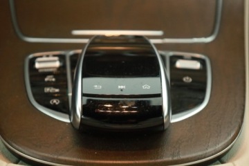 Mercedes Klasa E W213 Limuzyna 2.0 220d 194KM 2018 Mercedes E E 220 d, Salon Polska, 191 KM, 4X4, zdjęcie 12