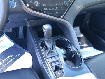 Toyota Camry IX Sedan 2.5 Hybrid Dynamic Force 218KM 2019 Toyota Camry 2.5 Hybrid Prestige CVT 2.5 Hybrid Pr, zdjęcie 29