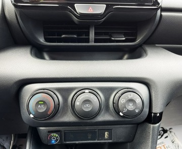 Toyota Yaris IV Hatchback 1.0 VVT-i 72KM 2022 Toyota Yaris 1.0 VVTi - Gaz/ Radar / Asystent Pasa, zdjęcie 24