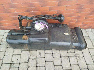 NÁDRŽ PALIVA Z ČERPADLO 2.5 DIESEL NISSAN NAVARA D40 PATHFINDER