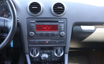 Audi A3 8P Hatchback 3d 2.0 TDI CR 140KM 2009 Audi A3 Sportback Czujniki parkowania , Klimatyzacja, Alu felgi , GWARANCJA, zdjęcie 6