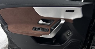 Mercedes CLA C118/X118 Coupe Facelifting 1.3 200 163KM 2025 Mercedes-Benz CLA Od Dealera AMG Line Kamera Czujniki Podgrzewana Kierowni, zdjęcie 8