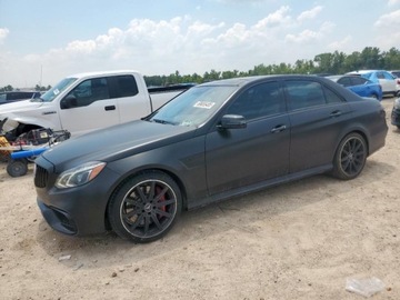 Mercedes Klasa E W212 2014 Mercedes-Benz Klasa E 63 amg-s, 2014r., 4x4, 5.5L 5.5 Benzyna 577KM, zdjęcie 2