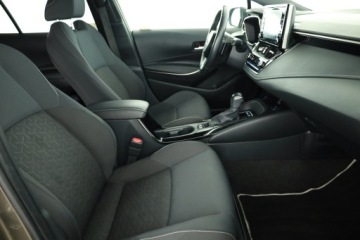 Toyota Corolla XII TS Kombi 1.2 Turbo D-4T 116KM 2022 Toyota Corolla 1.2 Turbo, Salon Polska, zdjęcie 6