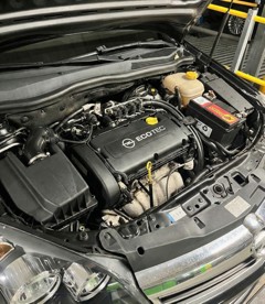 Opel Astra J Hatchback 5d 1.6 Twinport ECOTEC 115KM 2012 Opel Astra bezyna+gaz Salon Pl, zdjęcie 9