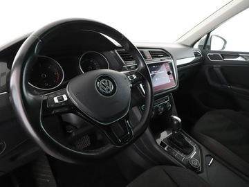 Volkswagen Tiguan II SUV 2.0 TDI BlueMotion Technology 240KM 2018 Volkswagen Tiguan GRATIS! Pakiet Serwisowy o, zdjęcie 13