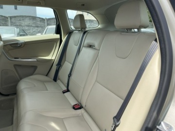 Volvo XC60 I SUV Facelifting 2.0 T5 DRIVE-E 245KM 2016 Volvo XC 60 T5 Automat Skóra Pakięc Podgrzewanie, zdjęcie 12