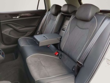 Volkswagen Passat B8 Variant Facelifting 2.0 TDI SCR 150KM 2025 Volkswagen Passat 2.0TDI 150KM Elegance DSG SerwisASO Acc Matrix Navi Hak, zdjęcie 11