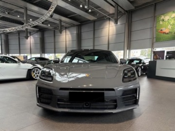 Porsche Panamera III Liftback 4 2.9 353KM 2025 PORSCHE Panamera 4 Sedan 3.0 (353KM) 2025, zdjęcie 3