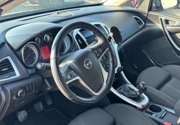 Opel Astra J Sports Tourer 1.7 CDTI ECOTEC 110KM 2012 Opel Astra 2012 r. 1.7 Diesel 110KM, zdjęcie 7