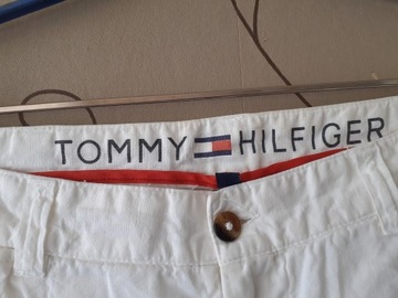 TOMMY HILFIGER-SUPER SPODNIE 40/34 SM