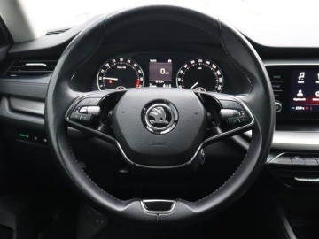 Skoda Octavia IV Kombi 2.0 TDI 115KM 2022 Skoda Octavia 2.0 TDI, Salon Polska, zdjęcie 14