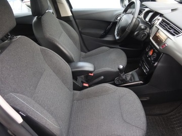 Citroen C3 II Hatchback facelifting 1.2 VTi 82KM 2016 Citroen C3 1.2 VTi, Salon Polska, Serwis ASO, zdjęcie 8