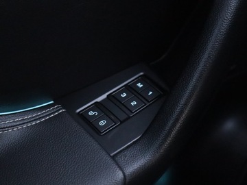 Jaguar F-Pace SUV 2.0 iD4 240KM 2017 Jaguar F-Pace 25d AWD, 237 KM, 4X4, Automat, zdjęcie 16