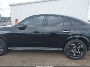Mercedes GLC C254/X254 2025 Mercedes-Benz GLC 300 4Matic Coupe 2025 2.0 Benzyna 255KM, zdjęcie 2