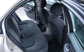 Rover 75 Sedan 2.0 V6 150KM 1999 Rover 75 Tempomat , Dwustrefowa klimatyzacja , wielofunkcyjna kierownica, zdjęcie 9