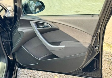 Opel Astra J GTC 1.4 Turbo ECOTEC 120KM 2014 Opel Astra 1.4 Turbo Cosmo 1.4 Benzyna 120KM, zdjęcie 16