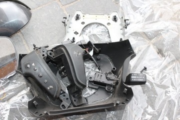 AVENSIS T25 03-06R TEMPOMAT KOMPLET