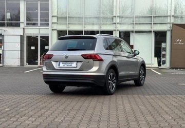 Volkswagen Tiguan II SUV 1.5 TSI EVO 150KM 2019 Volkswagen Tiguan 1.5 IQ-Drive R-line Vatmarza Panorama 1.5 Benzyna 150KM, zdjęcie 1