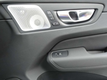 Volvo XC60 II 2026 VOLVO XC60 B5 B AWD Ultra Black Edition Suv 2.0 (264KM) 2026, zdjęcie 12