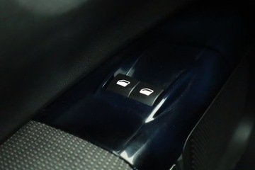 Citroen C4 Cactus Crossover 1.2 PureTech 82KM 2016 Citroen C4 Cactus 1.2 PureTech, Navi, Klima, zdjęcie 11