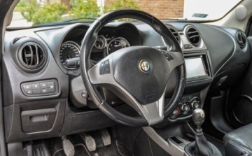 Alfa Romeo MiTo Hatchback 3d 1.4 16v 78KM 2012 Alfa Romeo Mito 1.4 Skory 2012 r. 1.4 Benzyna 78KM, zdjęcie 8