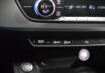 Audi A4 B9 Avant 2.0 TDI 190KM 2016 Audi A4 Avant Quattro _ 2.0 diesel 190 KM 2.0 Diesel 190KM, zdjęcie 22