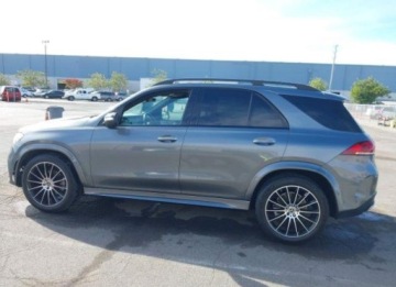 Mercedes GLE V167 2022 Mercedes-Benz GLE 2022, 2.0L, 4x4, od ubezpieczalni 2.0 Benzyna 255KM, zdjęcie 1