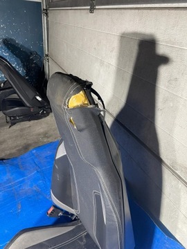 ПАССАЖИРСКОЕ СИДЕНИЕ POLARIS SLINGSHOT, СПРАВА