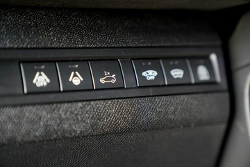 Peugeot 5008 II Crossover Facelifting 2.0 BlueHDi 177KM 2022 Peugeot 5008 GT kamera Skora adc Nawi PANORAMA bli, zdjęcie 19