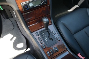 Mercedes Klasa E W210 1998 Mercedes E240 V6 aut Elegance 160000km Skóra Hak Grzane fotele 2xParktronik, zdjęcie 18