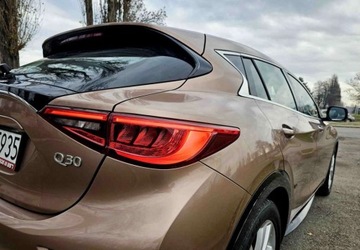 Infiniti Q30 1.6T 122KM 2016 Infiniti Q30 Infiniti Q30 1.6t Premium 1.6 Benzyna 122KM, zdjęcie 2