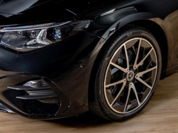 Mercedes CLA C118/X118 2025 MERCEDES-BENZ CLA 220 4-Matic AMG Line 1.5 (190KM) 2025, zdjęcie 10