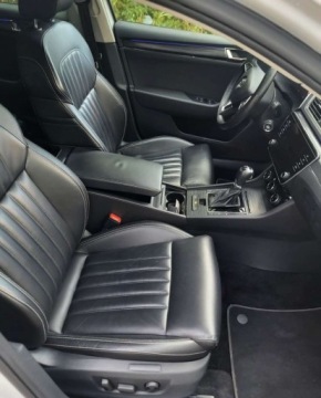 Skoda Superb III Kombi Facelifting 1.5 TSI 150KM 2019 Skoda Superb 1.5 TSI DSG CRYSTAL LEDY VIRTUAL SKÓRA NAVI RADAR ALU 19', zdjęcie 6
