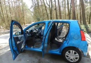 Nissan Pixo 1.0 68KM 2010 Nissan Pixo Sliczny maly ekonomiczny z KLIMATYZACJA bez rdzy Benzyna, zdjęcie 5