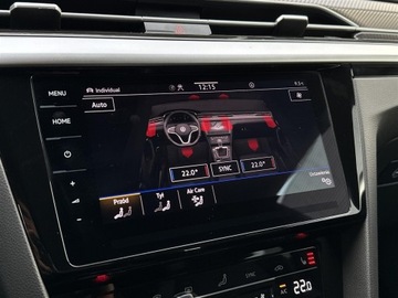 Volkswagen Arteon Fastback Facelifting 2.0 TDI 200KM 2022 Volkswagen Arteon 2.0TDI 200KM 4Motion R-Line DSG, zdjęcie 19
