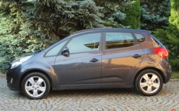 Kia Venga Mikrovan 1.6 DOHC CVVT 125KM 2012 Kia Venga Kia Venga Benzyna 125 KM Przebieg 77 tys km Oplacony 1.6 Benzyna, zdjęcie 4