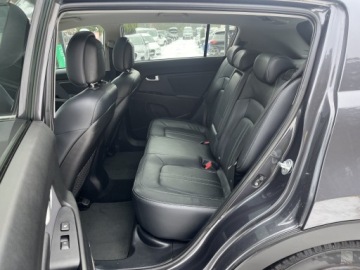 Kia Sportage III SUV 1.7 CRDi 116KM 2011 Kia Sportage III 1,7 CRDi-116Km Panoramadach, Navi, Skóry, Hak, Keyless Go, zdjęcie 12